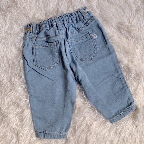 Oshkosh Baby Girl Jeans with Silver Ribbon  Belt - Picture 2 of 6